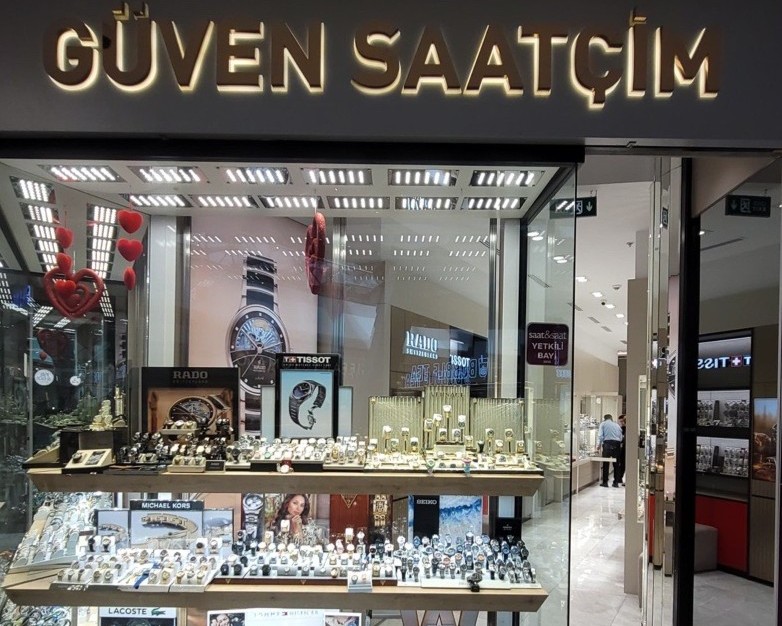 Güven Saatçim MarmaraPark AVM mağazası